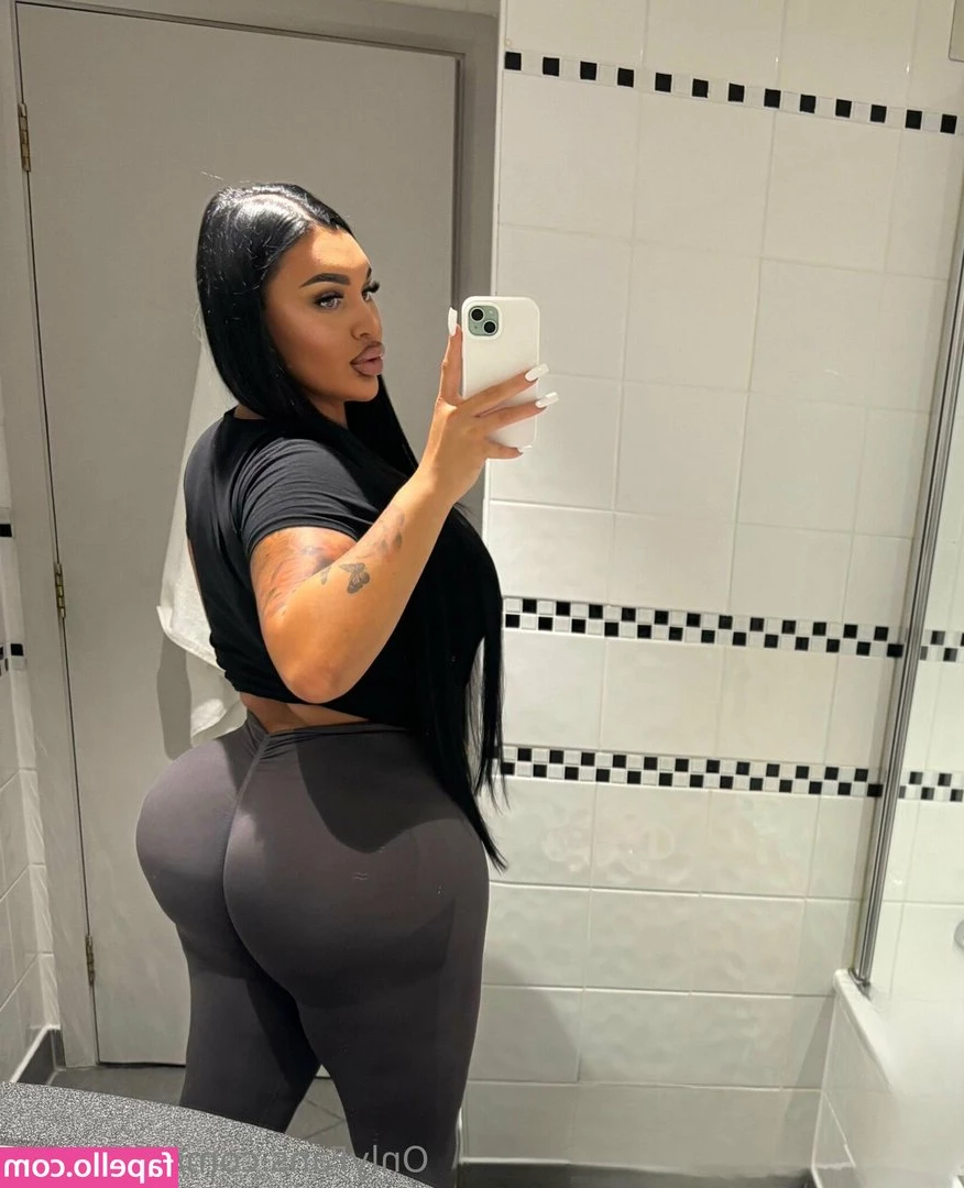 elliechloe - It s my birthday and it s even better on Freaky Friday