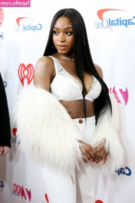 Normani - Finna post the video putting my butt plug in here in a second