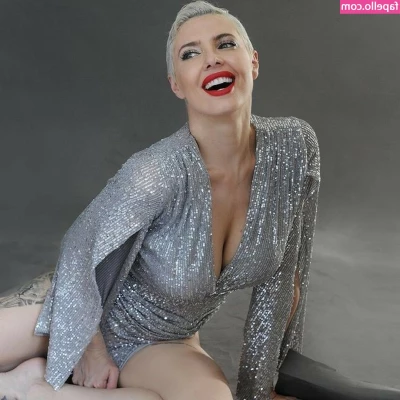 Tamara Bella [ tamara-bella ] - Wishing this naughty little pixie had someone to play with  cum play