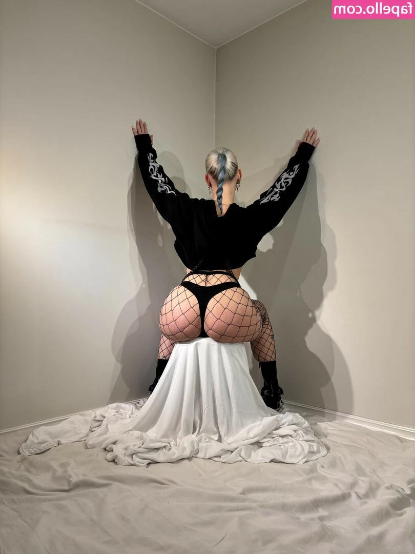 Noojia - está foto me la tomaron después de una noche de locura y mucho sexo