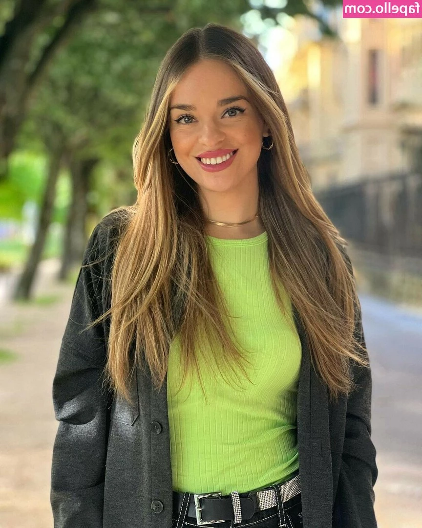 Aitana Etxeberria [ aitana-etxeberria ] - Wont you suck on them and make them feel better?