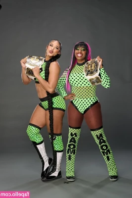 Bianca Belair [ bianca-belair ] - When she takes out her plug and licks it 👅😋 Booty-hole &