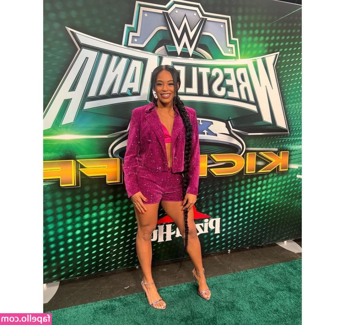 Bianca Belair [ bianca-belair ] - SPECIAL SUMMER SALE HERE   FIRST FAN WHO TIPS  10 WILL RECEIVE     3