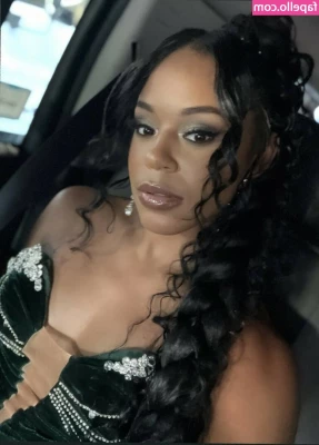 Bianca Belair [ bianca-belair ] - Look at that wet pussy dripping 🥵 I love when you licking it and