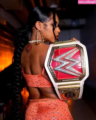 Bianca Belair [ bianca-belair ] - Hands & face. Requested every now and then. You're welcome!
