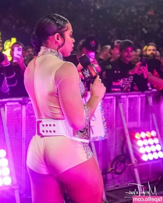 Bianca Belair [ bianca-belair ] - Well  You said you wanted to taste me  didn t you   I know you like