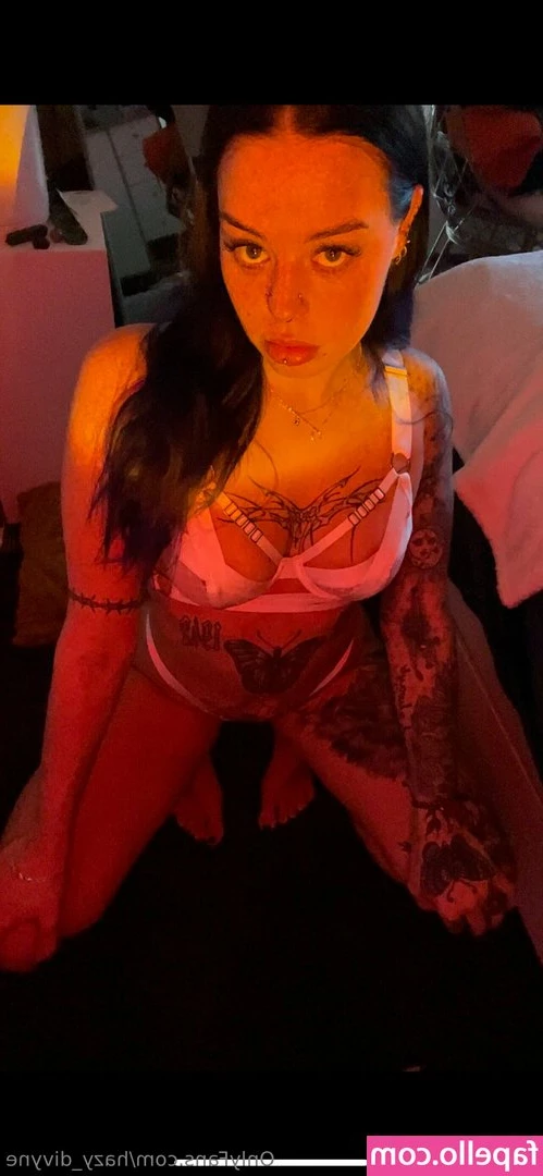 hazy_divyne [ hazy-divyne ] - I get the feeling this is NOT a dress to be worn in public  what do
