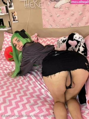 sadkittyprincess69 - Morning my filthy fans    Can you tell how much I love cock