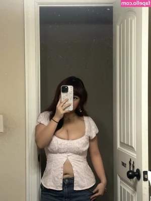 Kelly Le [ kelly-le ] - 19 Photos  Message me to claim  Asking  55   New Set Coming
