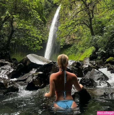 Millie Gibson [ millie-gibson ] - If you don't like this picture you will have bad luck today