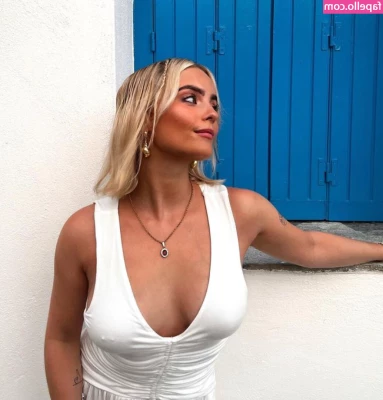 Millie Gibson [ millie-gibson ] - That hungry look in your eyes  I feel it too  That insatiable need to