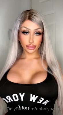 Unholybarbie - Mama wanna mambo   let s vibe