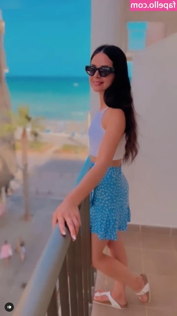 Malika Dzumaev [ malika-dzumaev ] - Take my clothes off and fuck me 😈