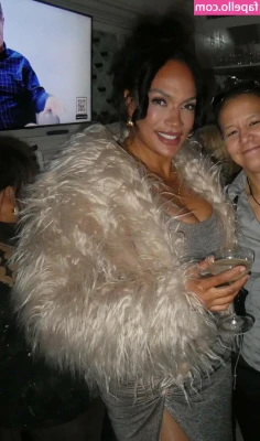 Nia Jax [ nia-jax ] - Ready to cook deliciously😉💦