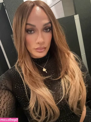 Nia Jax [ nia-jax ] - Me going from soft to cum in 2 minuts this morning VS me having more