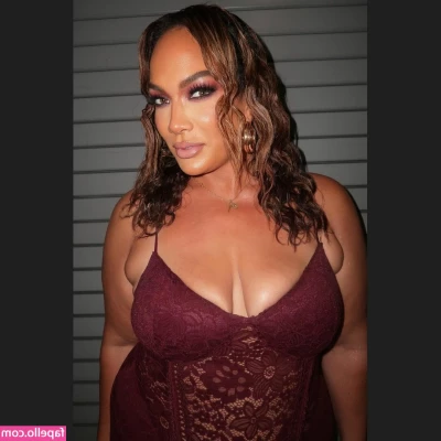 Nia Jax [ nia-jax ] - Welcome to the new fans