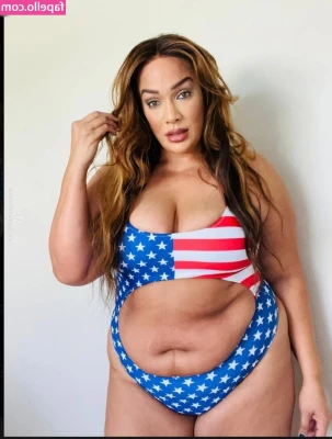 Nia Jax [ nia-jax ] - Wednesday with 50  discount on vc   Hello love  I would take