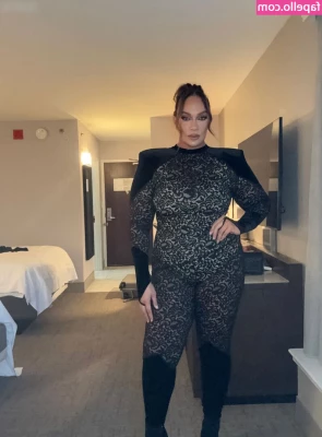 Nia Jax [ nia-jax ] - What type of content would you like to see see more of  I m working