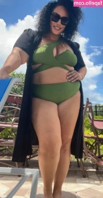 Nia Jax [ nia-jax ] - Hey y all I just wanted to make sure you had a great day
