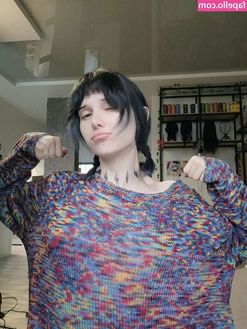 Sonyafj - If you saw me at a concert, would you buy me a drink?