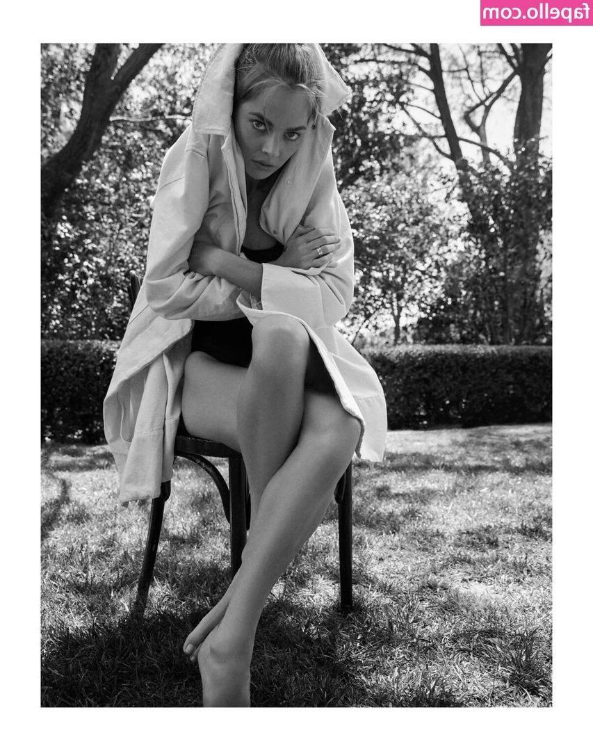 Samara Weaving [ samara-weaving ] - Who wants a taste  better yet I want to taste too