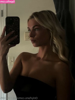 Bella Paulson [ bella-paulson ] - My Birthday 🎂 is in 2 hours