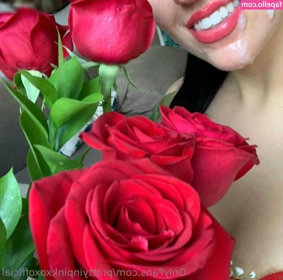 prettyinpinkxox [ prettyinpinkxox-1 ] - Posting all older vids since I m not able to make new content as of rn