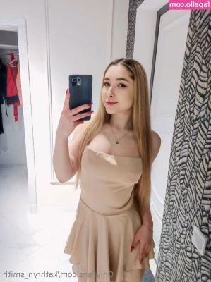 kathryn_smith [ kathryn-smith ] - I thought this little nighty went perfectly with my braids hehe   Few