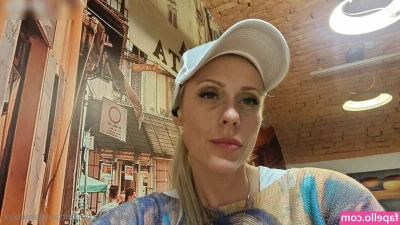 Brittany Bardot [ brittany-bardot ] - gonna start 2023 with a rosy peach, as it should be. see u sluts