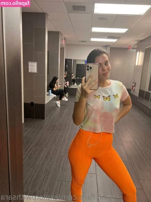 Explorewithsara - Ich bin bereit    fsk18  curvy  follow  support  gif  titten  bigtits