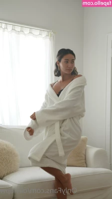 Olivia Pascale [ olivia-pascale ] - Good night guys