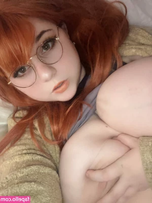 Mintylux - Y all ready for this video   Squirting at the lake      tiny032587