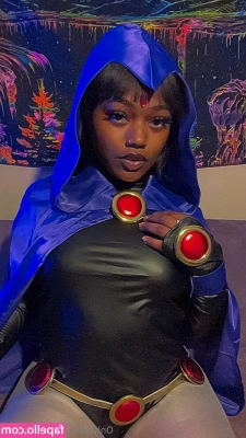 jinzahfree - I miss this city and this mirror that made me look SO THICC GYAT