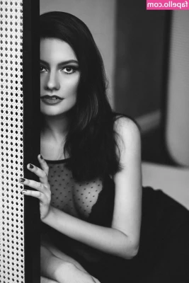 Nastya_rosse [ nastya-rosse ] - should I take them off?