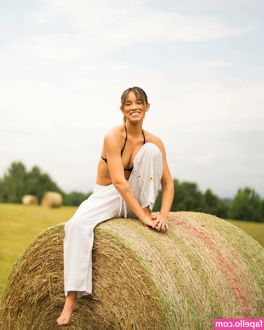 wellbeingwithabigail - Got DAMN   look at these freaks here  They are so ready to get you