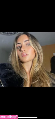 Mia Connell [ mia-connell ] - Hehe I think im pretty silly