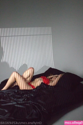 stacey_sweet [ stacey-sweet ] - wanna be roomies?