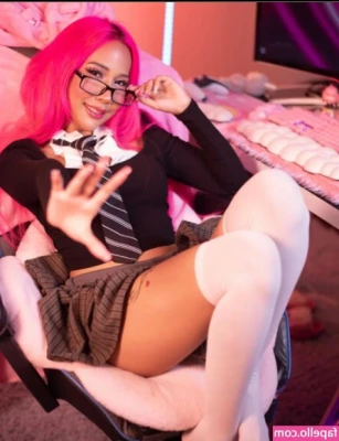 surisnow [ suri ] - I m trying to decide if this account should offer just couples