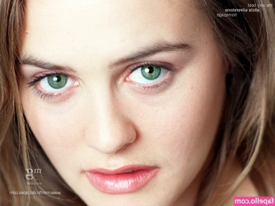 Alicia Silverstone [ alicia-silverstone ] - Worship my naked Pussy and ass