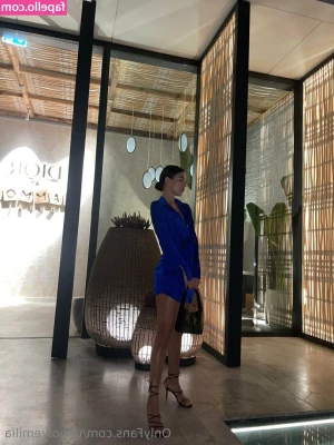 unholyemilia - It s Saturday and I m feeling eXXXtra Sexy   DM me and keep me