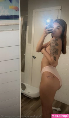 summergipson23 - These feet need some balls to stomp on this morning