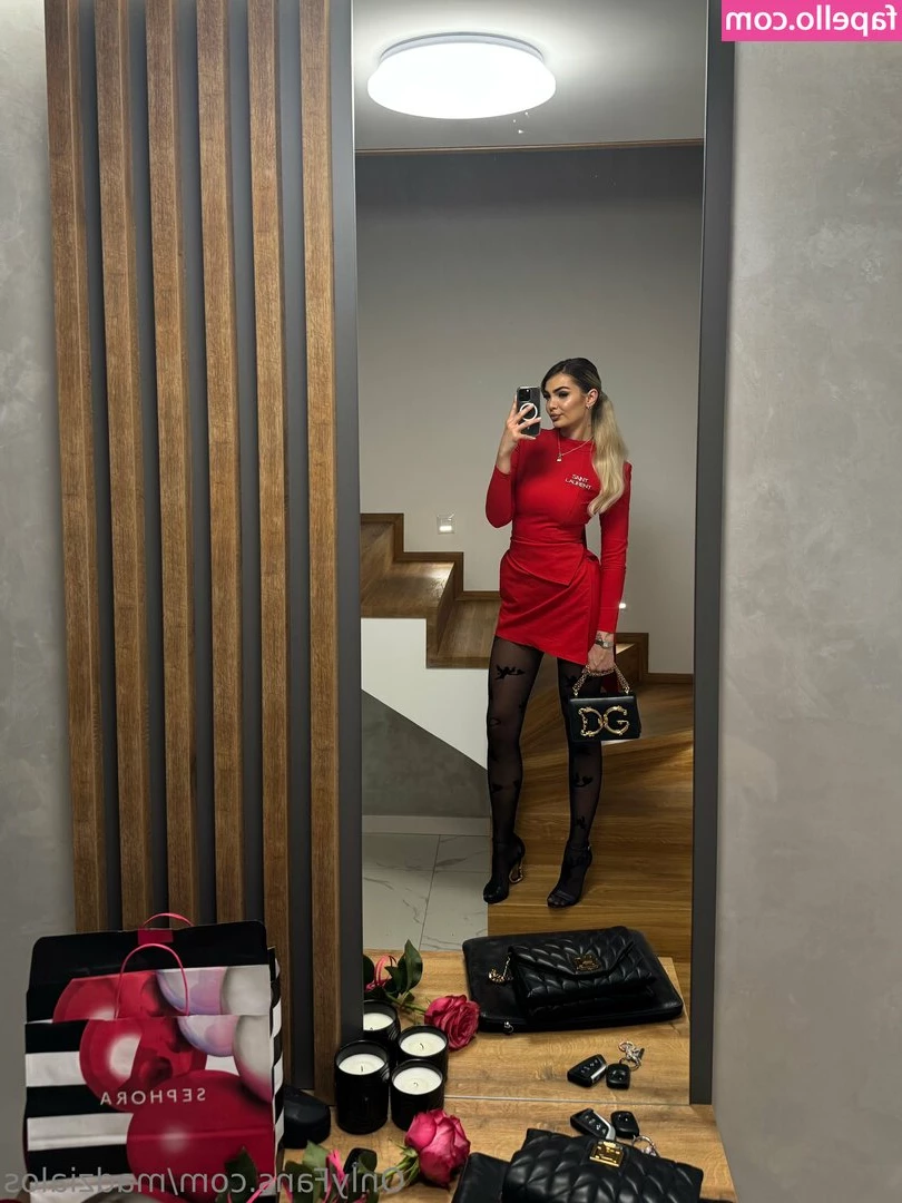 madzialos - Tell me what you want in your inbox today ?? 😈😈