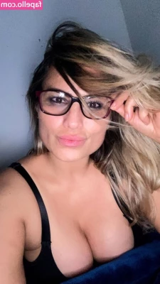 Marcia Imperator [ marcia-imperator ] - How s your day  Come chat