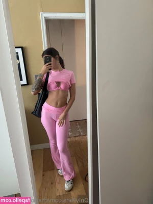charlottemae977 - Got a little horny while I was on break today