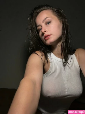 Toma Efremova [ toma-efremova ] - Tell me all the nasty shit you would do to me