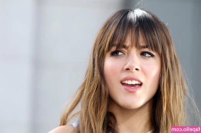 Chloe Bennet [ chloe-bennet ] - sandy nips
