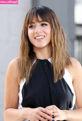 Chloe Bennet [ chloe-bennet ] - Soaking in the sun while it's still around