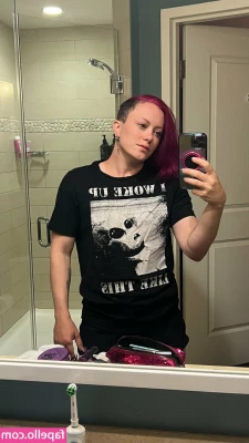 Claire Max [ claire-max ] - haven't rlly uploaded feet stuff in a while, would you like me to