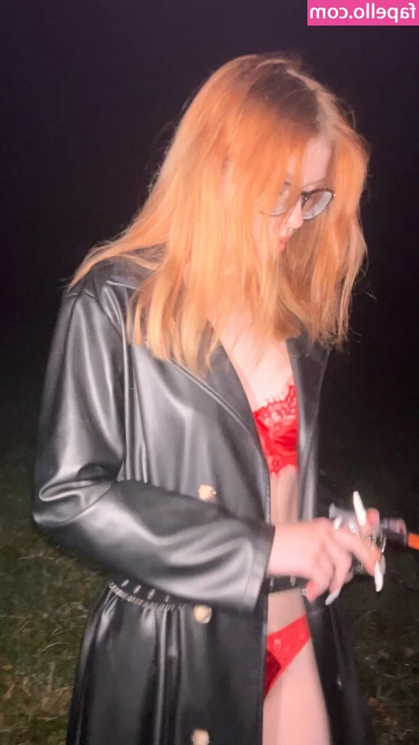 Ljinzer - What do you think when you see me in this photo