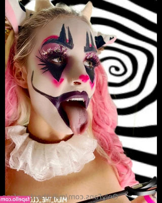 milkitheclownfree - Any action around? 😈💦💦